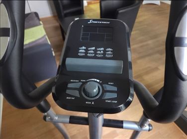 Abbildung: Krosstrainer von Sportstech 