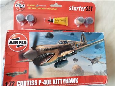 Abbildung: Modellbausatz: Curtiss P-40E Kittyhawk 