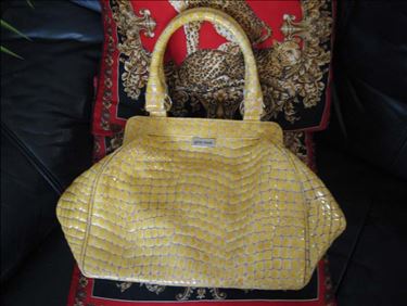 Abbildung: hochwertige Tasche von Gino Rossi,neu, unbenutzt