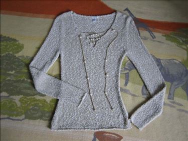 Abbildung: hochwertiger Pullover von Apart Gr. 34, waschbar