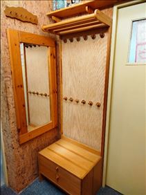 Abbildung: 2 Flurgarderoben, auch einzeln, zu verschenken 