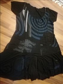 Abbildung: 1 kleid blautöne gr. 44-46 getragen gewaschen