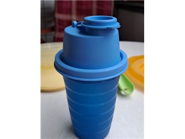 Abbildung: Tupperware Shaker (3419B-4)