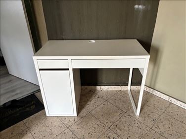 Abbildung: Ikea Schreibtisch 