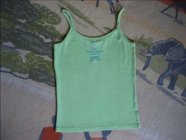 Abbildung: 2 Träger-Shirt Gr. 34, s.Oliver und Esprit