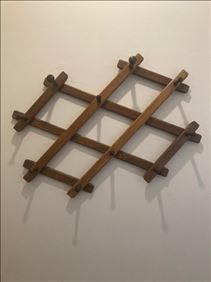 Abbildung: Garderobe aus Holz