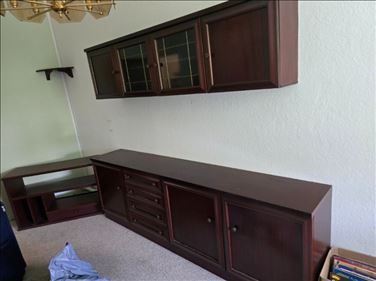 Abbildung:  Sideboard , Hängevitrine+Multimediaschrank+Eckregal 