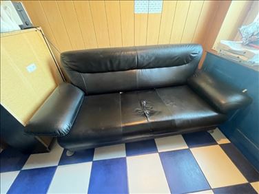 Abbildung: Ledersofa schwarz