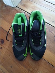 Abbildung: Basketballschuhe