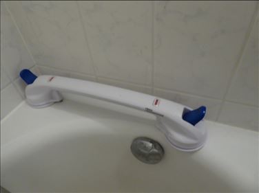 Abbildung: Haltegriff für Badewanne
