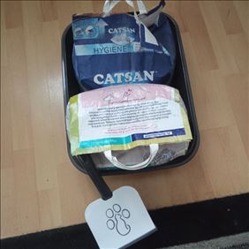 Abbildung: Tausche 2xKatzenstreu Schaufel Klo geg 10 Dosen Futter