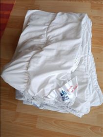 Abbildung: Bettdecke 135 x 200cm für Einzelbett 