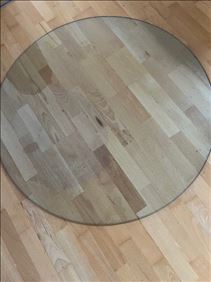 Abbildung: Kaminbodenplatte aus Glas