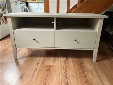 Abbildung: IKEA Hemnes TV-Kommode, Schränkchen weiß