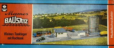 Abbildung: VERO Bausatz Tanklager H0