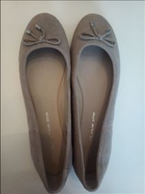 Abbildung:  Ballerinas Cox Echtleder Größe 41