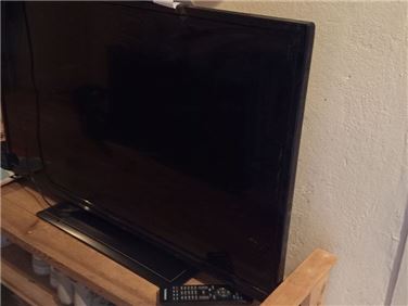 Abbildung: Telefunken TV mit 100cm Diagonale 