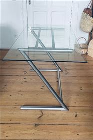 Abbildung: Schreibtisch