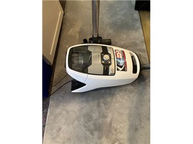 Abbildung: Miele Staubsauger abzugeben 