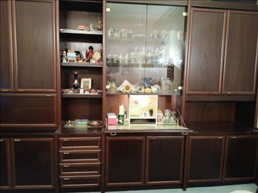 Abbildung: Mahagoni Schrankwand