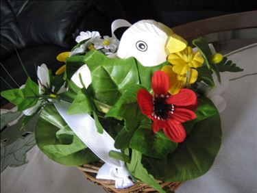 Abbildung: größeres Oster-Weiden-Deko-Körbchen, unbenutzt