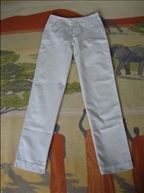 Abbildung: Jeans Gr. 36 GAP, helle Sandfarbe, wenig getragen