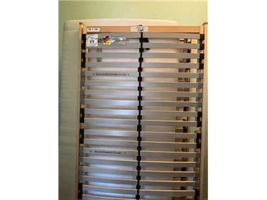 Abbildung: 2 Lattenroste   2 Matratzen 90/190