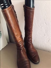 Abbildung: Lederstiefel in Größe 39