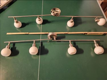 Abbildung: Deckenleuchten