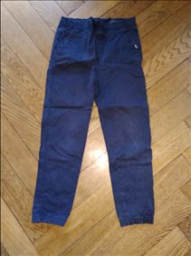 Abbildung: Diverse Kinderkleidung Jungs, 8-13 J