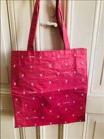 Abbildung: Playboy-Tasche