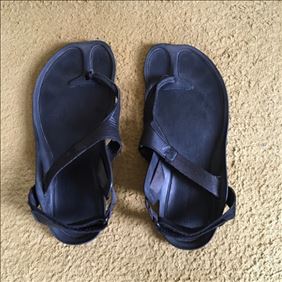 Abbildung: Schuhe/ Sandalen