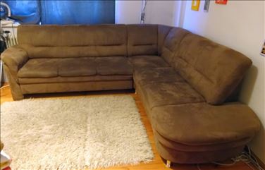 Abbildung: Sofa mit Schlaffunktion 