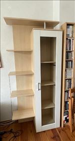 Abbildung: Schrank / Vitrine