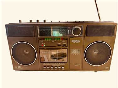 Abbildung: Suche Kofferradios, Taschenradios usw.