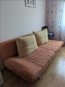 Abbildung: Sofa mit Schlaffunktion