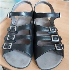 Abbildung: BÄR Sandalen Gr.41 butterweiches Leder