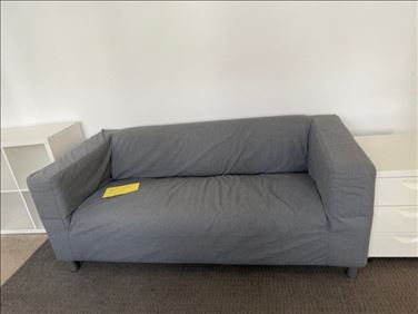 Abbildung: Ikea Sofa, Couch, Zweisitzer, grau