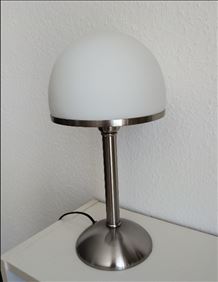 Abbildung: Schöne Tischlampe