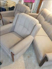 Abbildung: Couchgarnitur Sofa mit Schlaffunktion Bettkasten Mikrofaser
