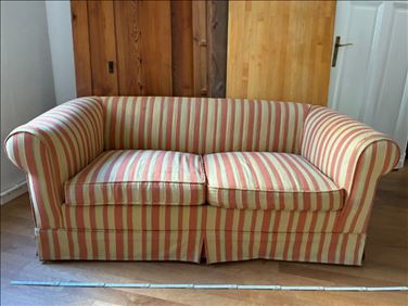 Abbildung: Sofa/ Schlafsofa zu verschenken