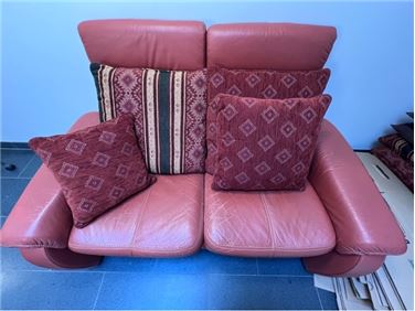 Abbildung: 2-Sitzer Coach, Leder 