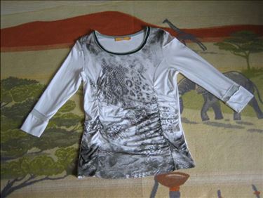 Abbildung: hochwertg. Stretch-Shirt,Pullover BiBA by Escada Gr.S