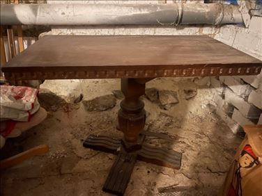 Abbildung: Holztisch Beistelltisch im Landhausstil Vintage 