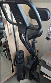 Abbildung: Heimtrainer Ergometer mit Rückenlehne  und Display