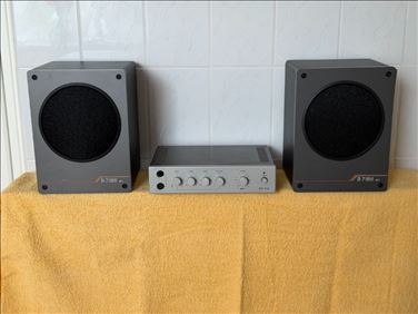 Abbildung: RFT Verstärker SV-210 + Boxen B 7186 + Adapterkabel