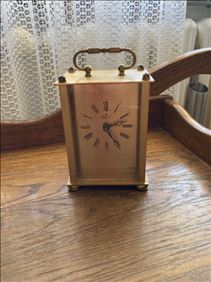 Abbildung: Kleine Nostalgische Quartz uhr