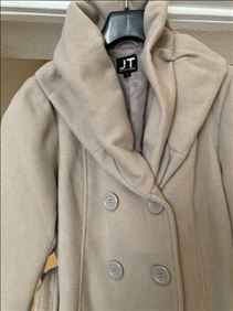 Abbildung: Wollige  Jacke kurz 
