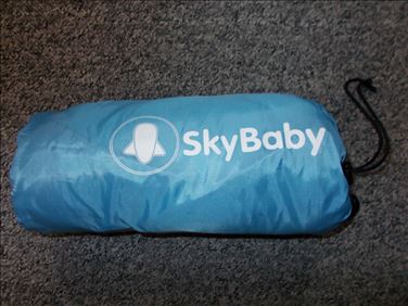 Abbildung: Tausche Sky Baby Matratze für Flugreisen mit Babys 