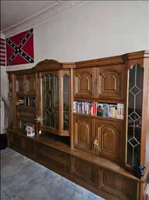 Abbildung: Wohnzimmerschrank